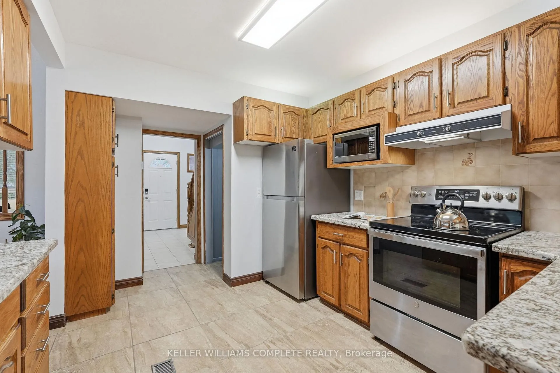 Photo 21 of 507 Queensdale Avenue E, Hamilton, Inch Park — HOMEH