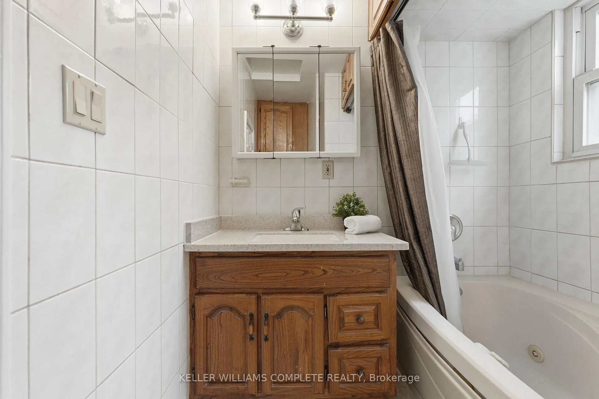 Photo 31 of 507 Queensdale Avenue E, Hamilton, Inch Park — HOMEH