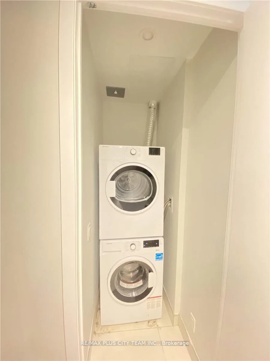 Photo 13 of Unit 3705, 5 Buttermill Avenue, Vaughan, Vaughan Corporate Centre — HOMEH