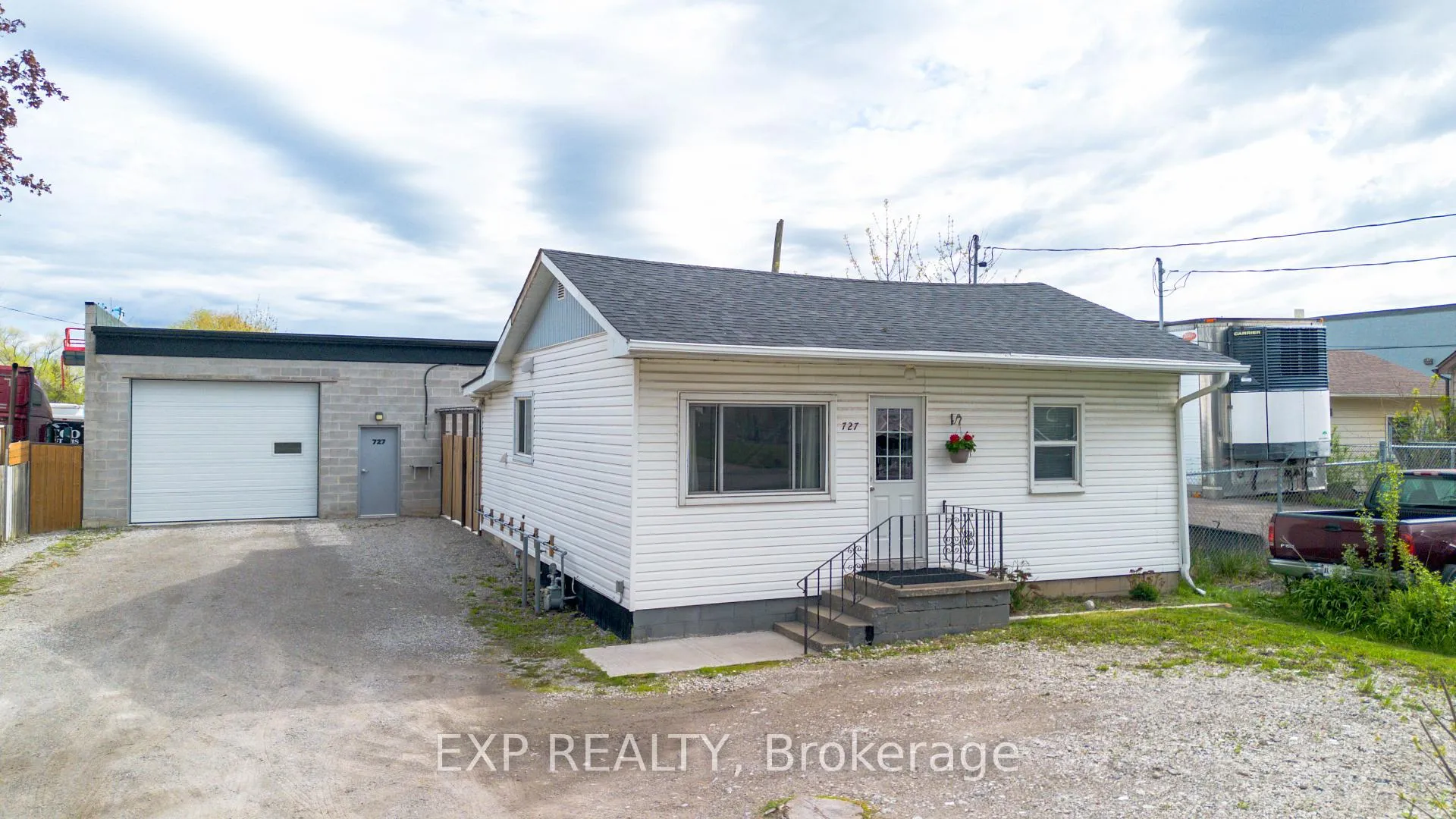 Photo 2 of 727 Barton Street, Hamilton, Stoney Creek Industrial — HOMEH