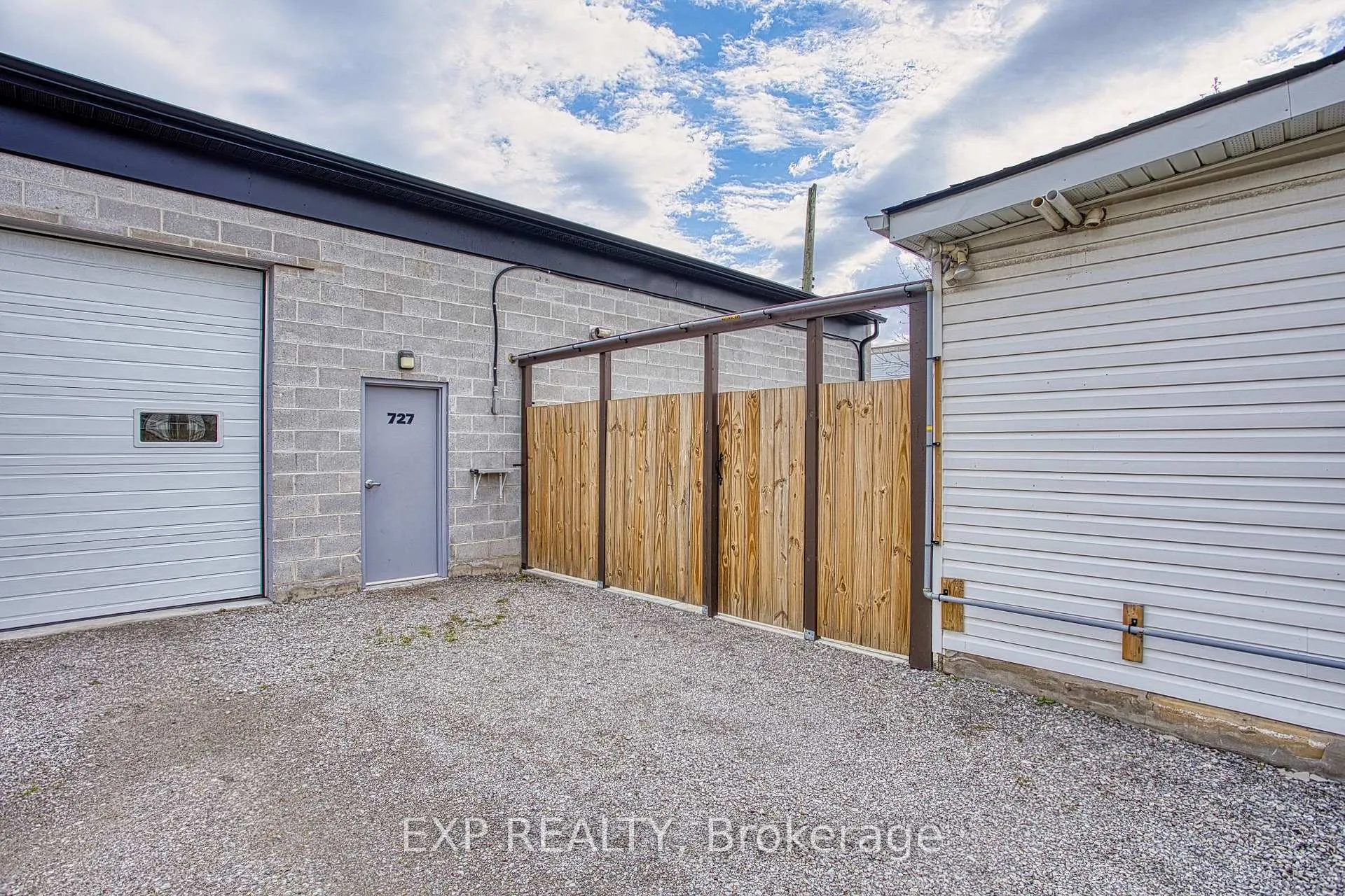 Photo 19 of 727 Barton Street, Hamilton, Stoney Creek Industrial — HOMEH