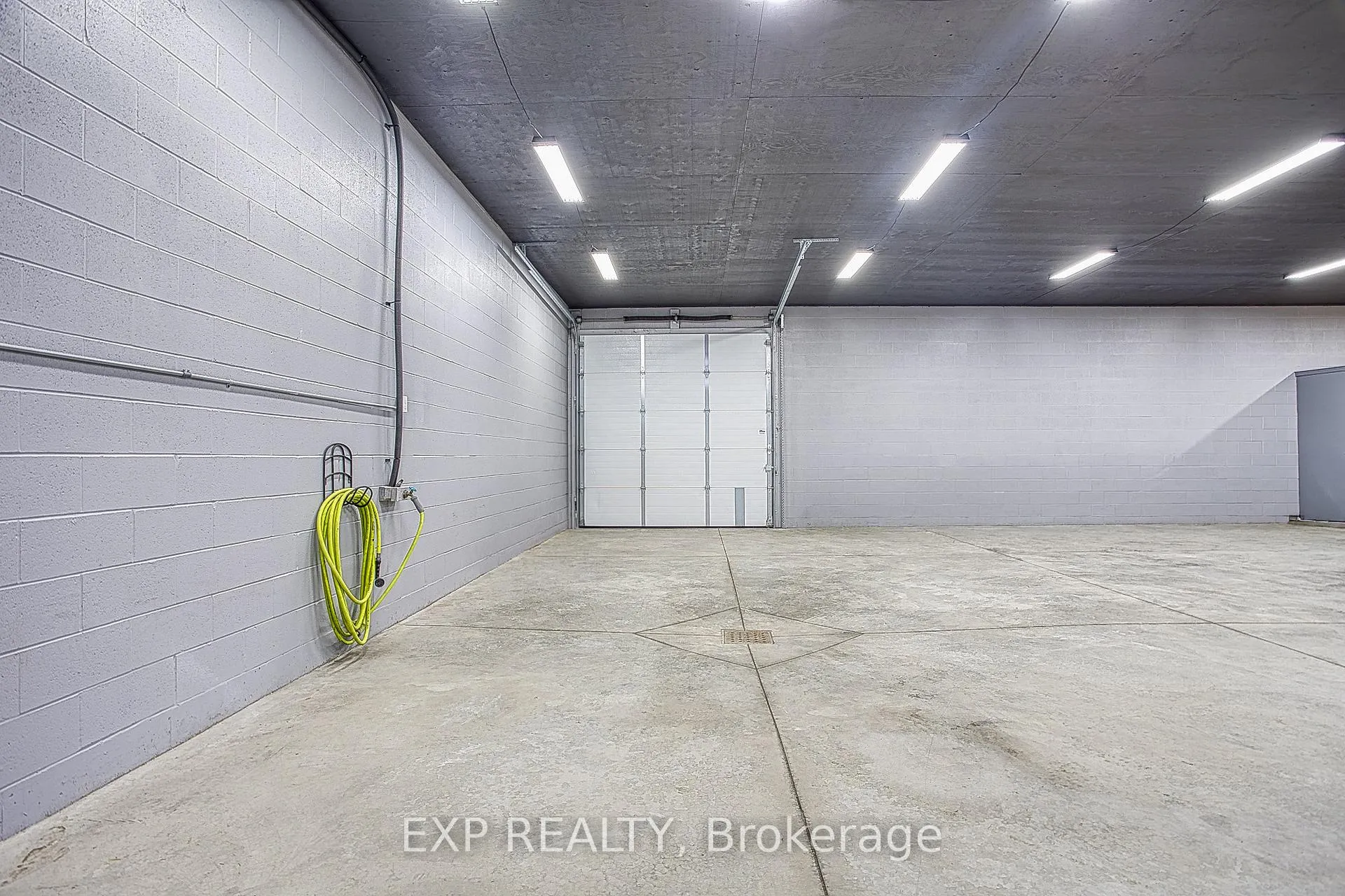 Photo 22 of 727 Barton Street, Hamilton, Stoney Creek Industrial — HOMEH