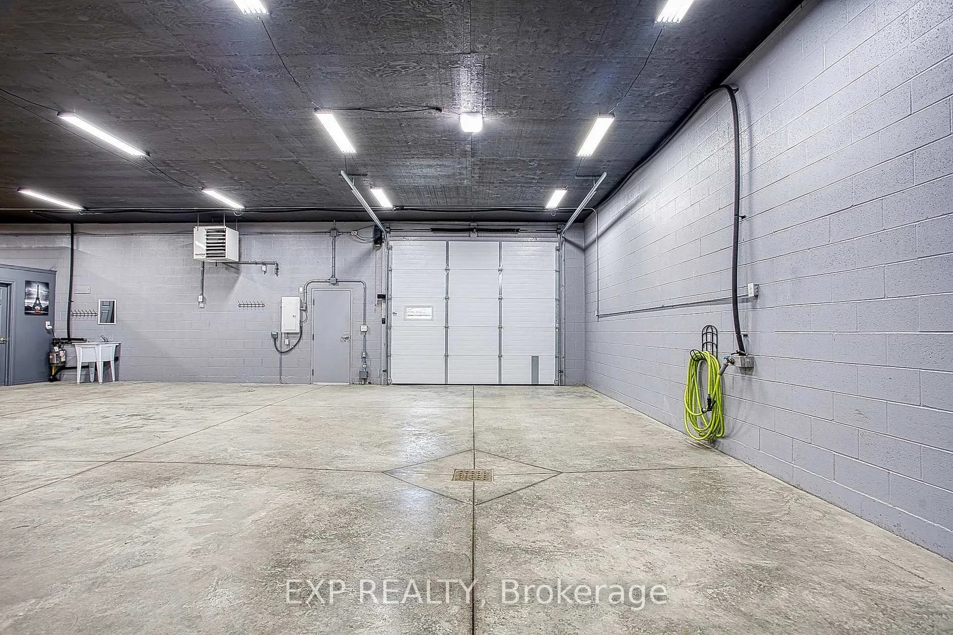 Photo 24 of 727 Barton Street, Hamilton, Stoney Creek Industrial — HOMEH