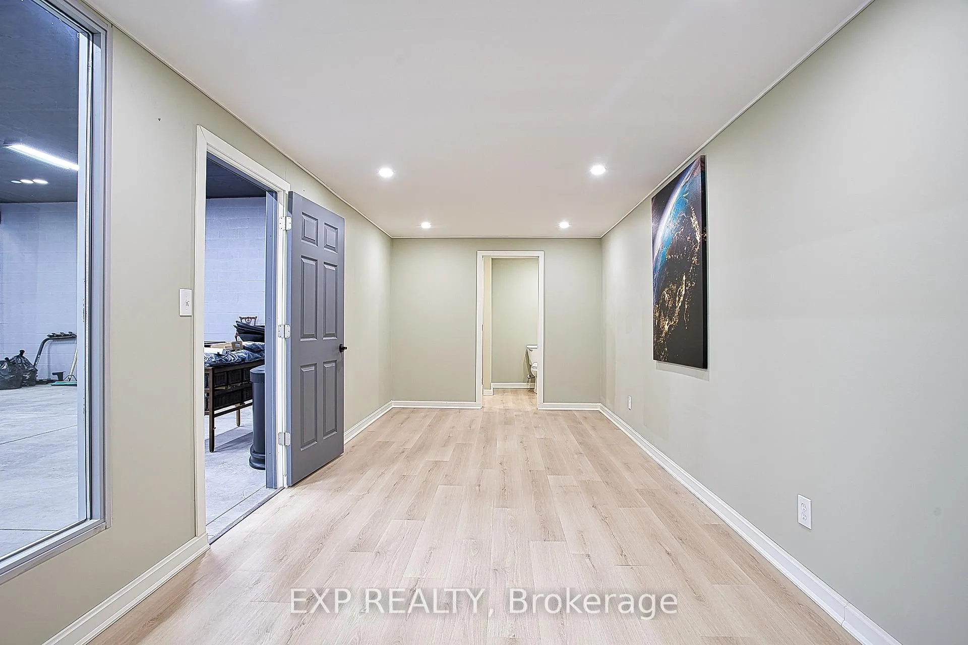 Photo 31 of 727 Barton Street, Hamilton, Stoney Creek Industrial — HOMEH
