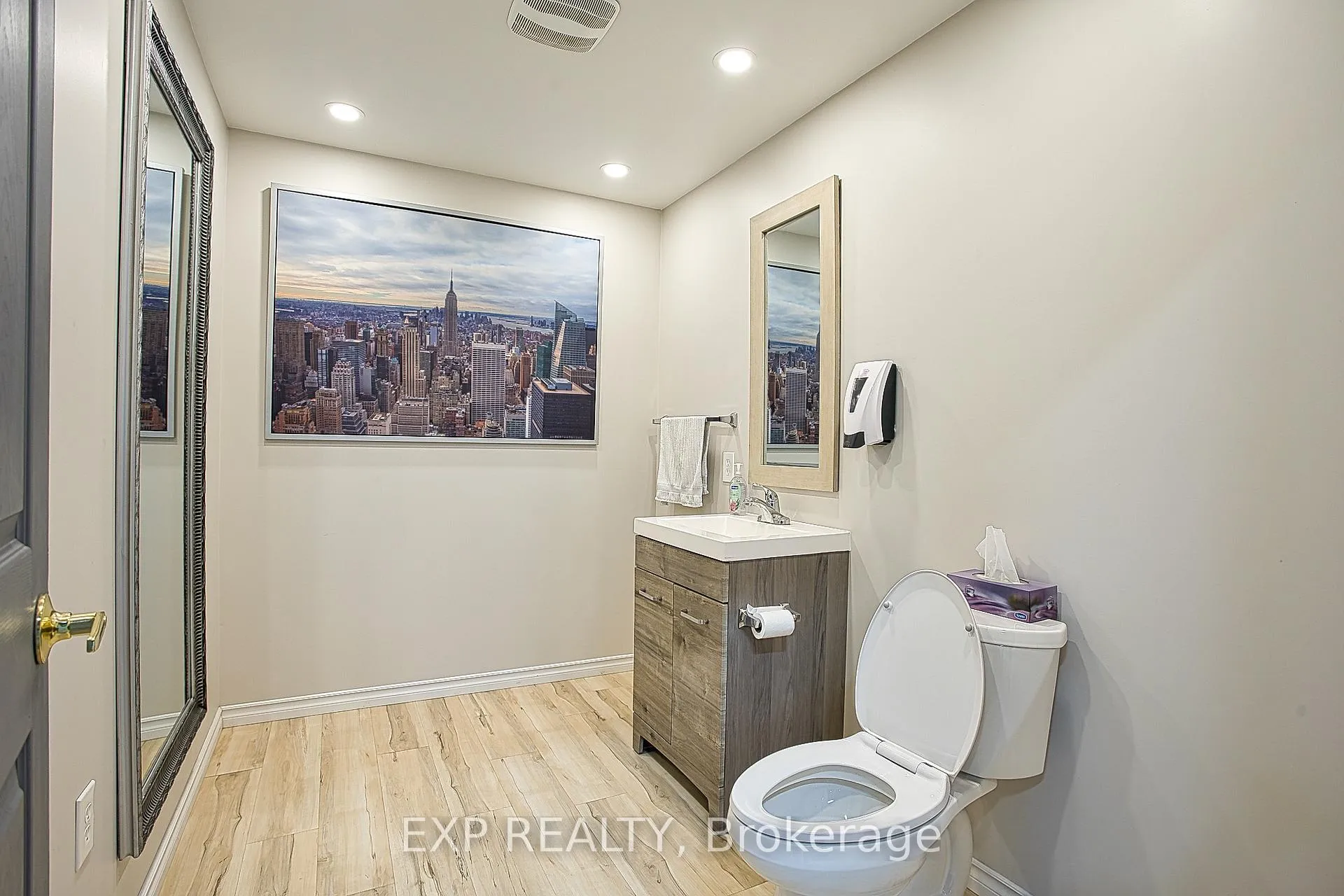 Photo 32 of 727 Barton Street, Hamilton, Stoney Creek Industrial — HOMEH