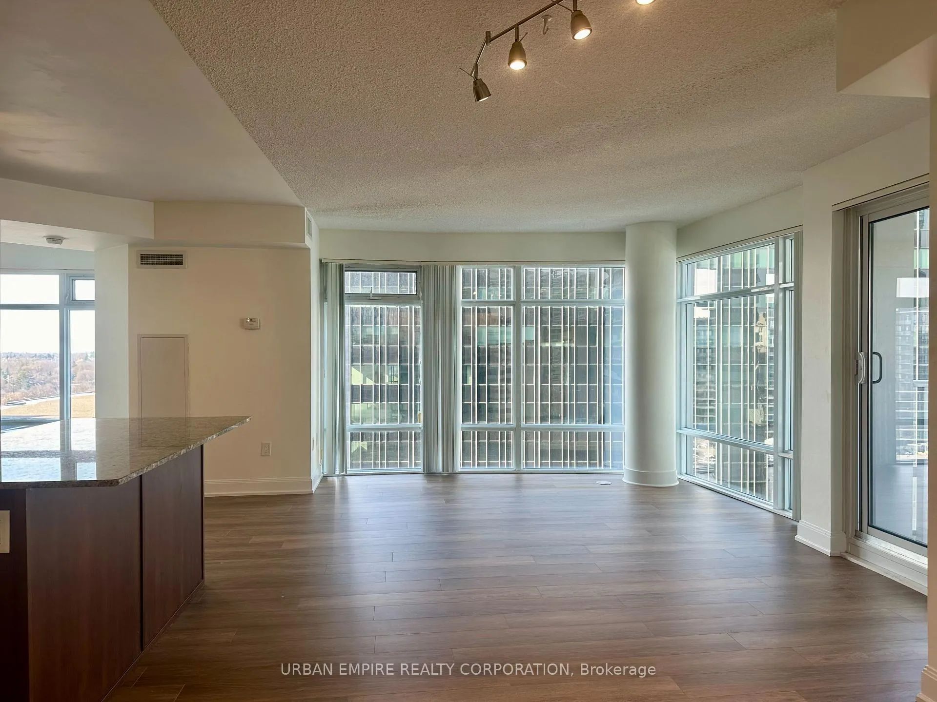 Photo 3 of Unit 1508, 2191 Yonge Street, Toronto, Mount Pleasant West — HOMEH