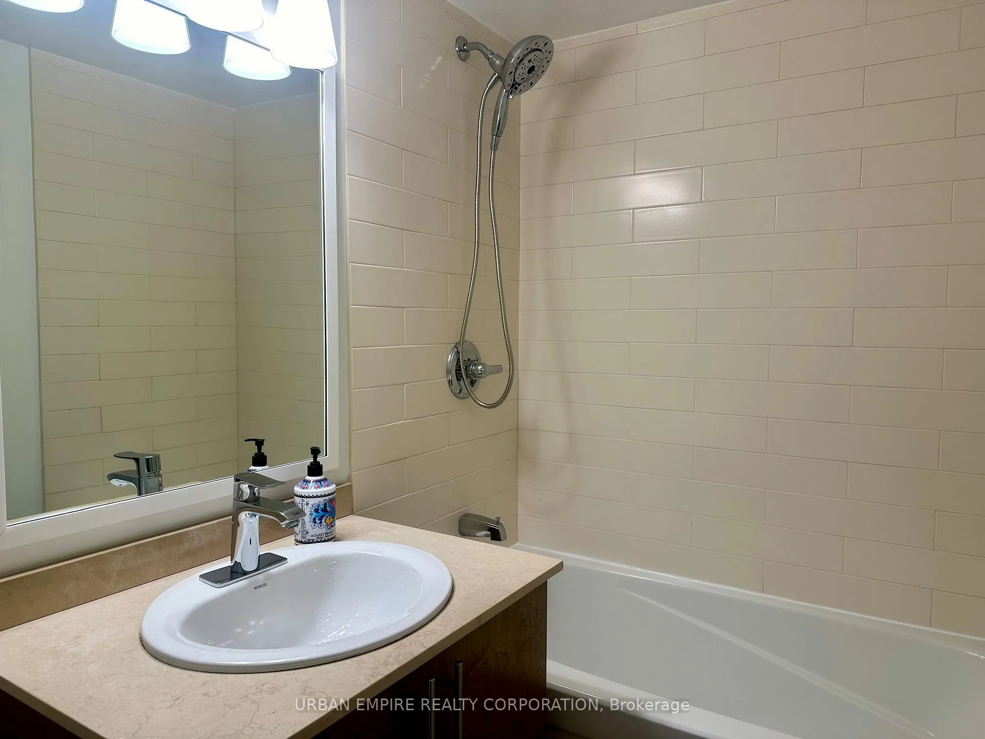 Photo 8 of Unit 1508, 2191 Yonge Street, Toronto, Mount Pleasant West — HOMEH