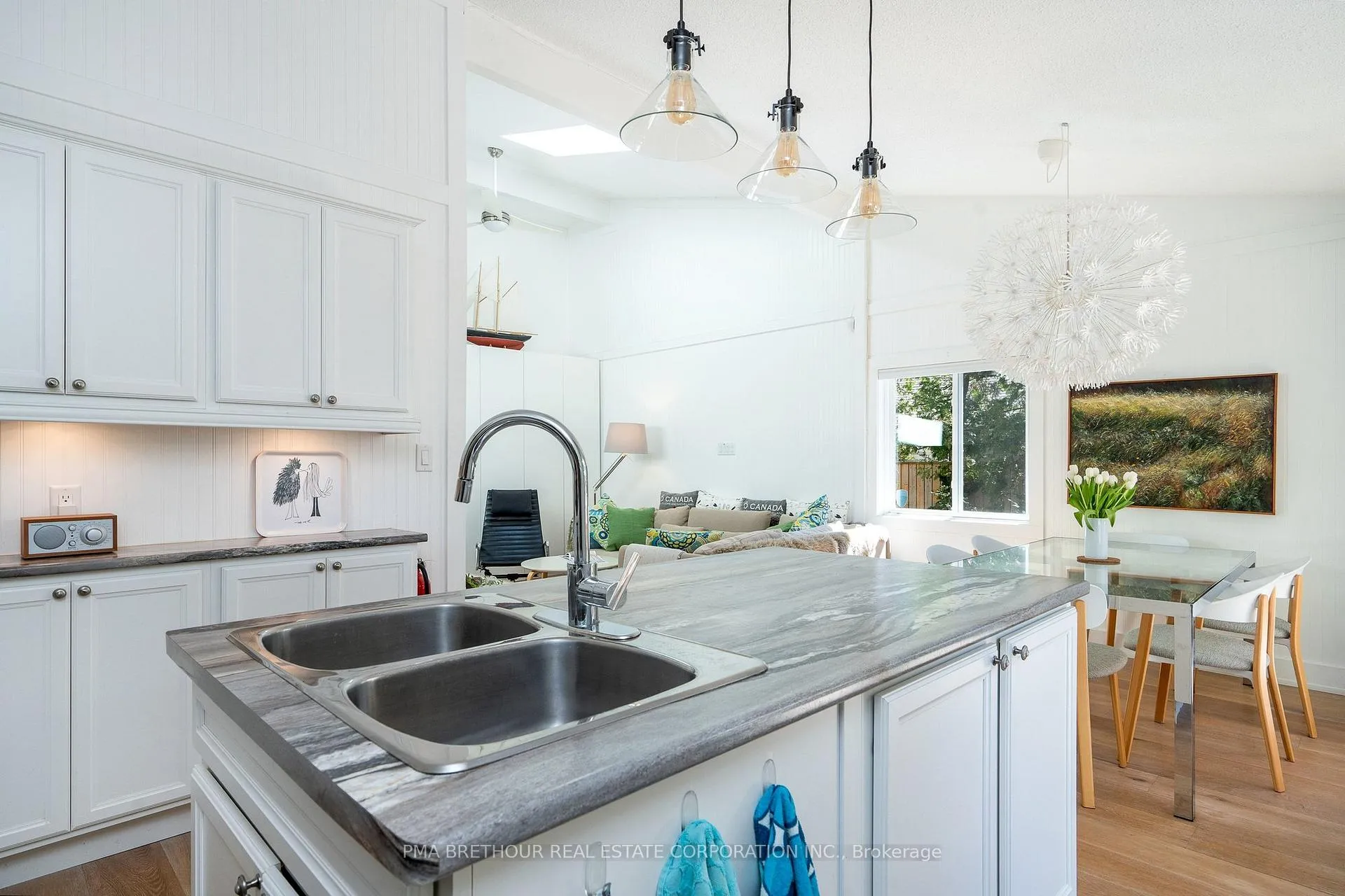 Photo 11 of 282 Coastline Drive, Wasaga Beach — HOMEH
