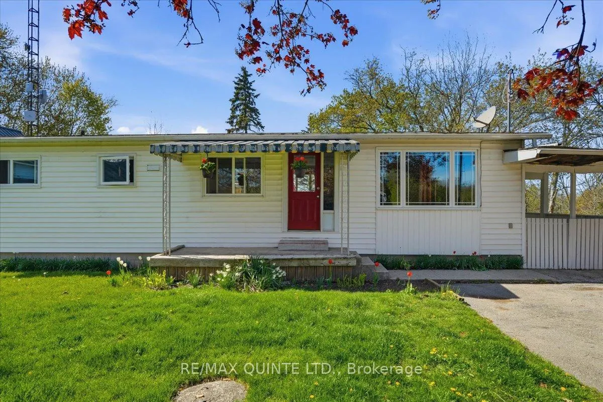 Photo 4 of 1467 County Rd 15, Prince Edward County, Sophiasburg Ward — HOMEH