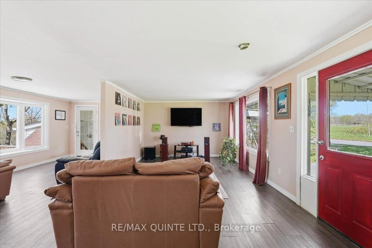 Photo 5 of 1467 County Rd 15, Prince Edward County, Sophiasburg Ward — HOMEH