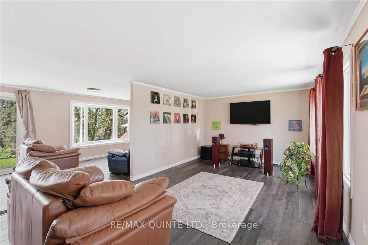 Photo 6 of 1467 County Rd 15, Prince Edward County, Sophiasburg Ward — HOMEH