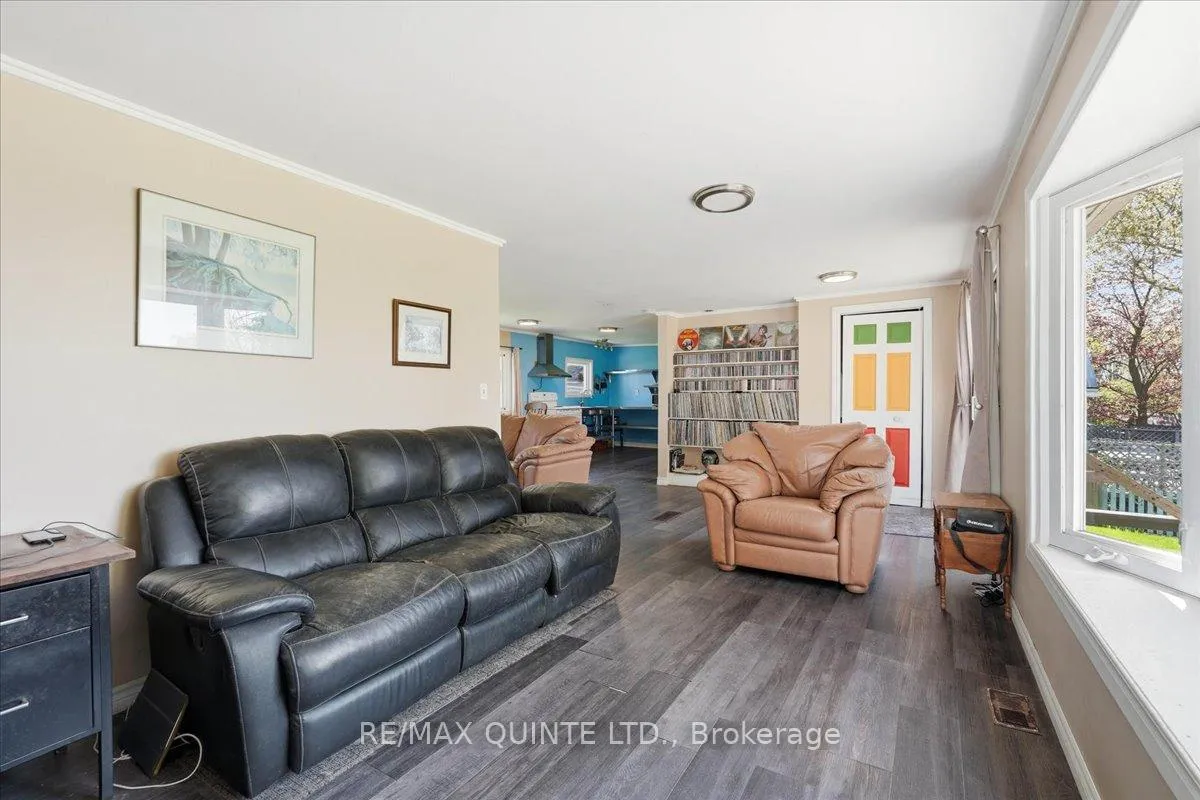 Photo 16 of 1467 County Rd 15, Prince Edward County, Sophiasburg Ward — HOMEH
