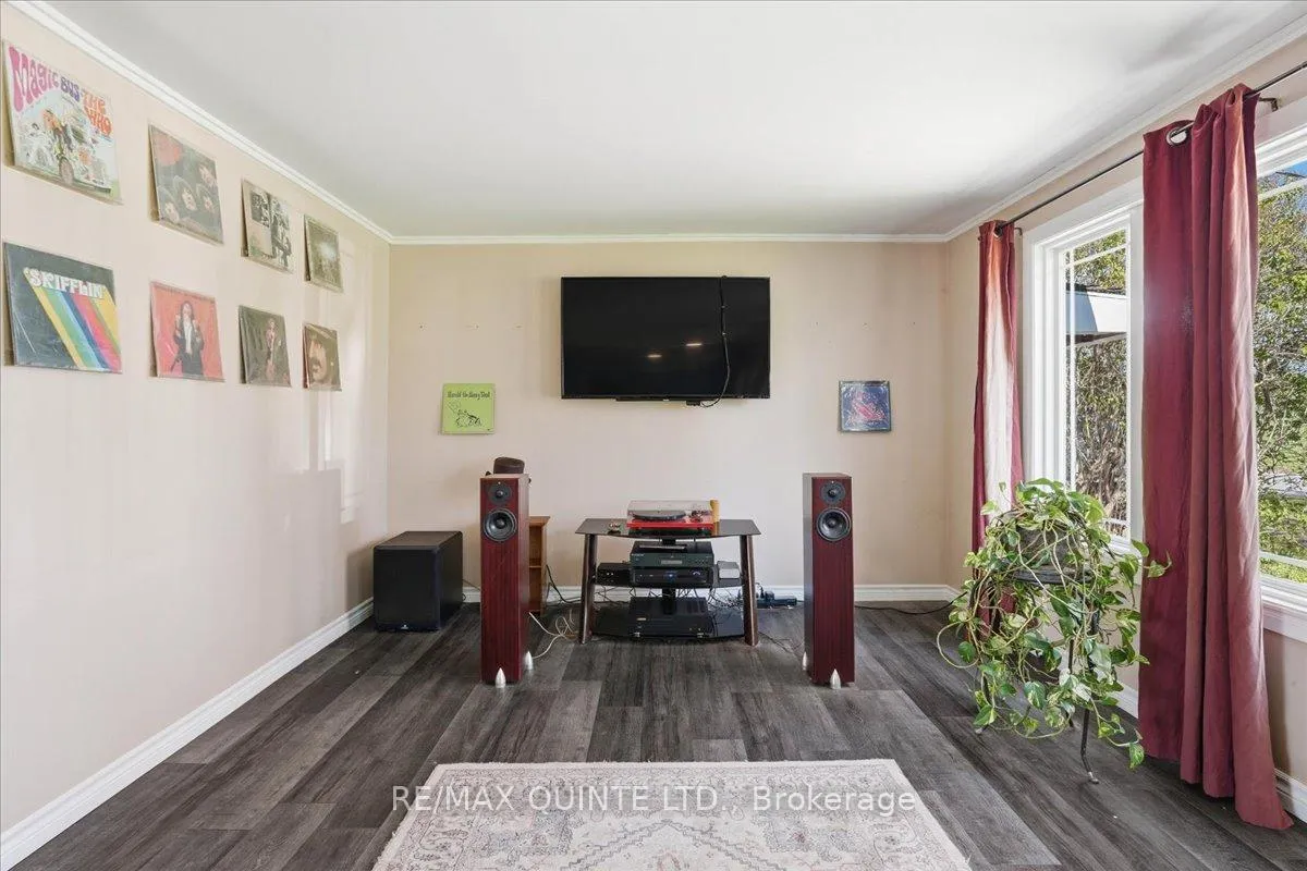 Photo 18 of 1467 County Rd 15, Prince Edward County, Sophiasburg Ward — HOMEH