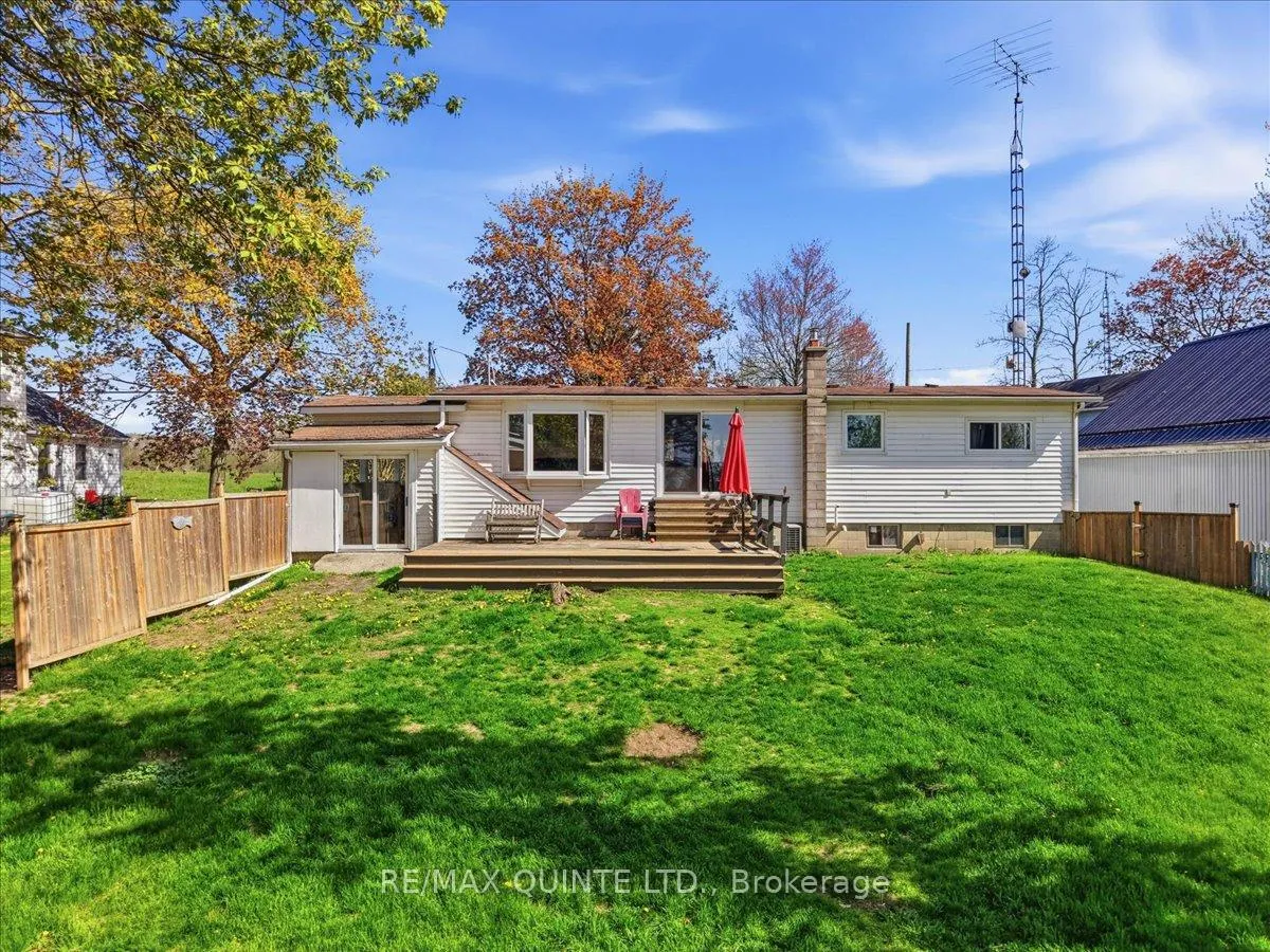 Photo 21 of 1467 County Rd 15, Prince Edward County, Sophiasburg Ward — HOMEH