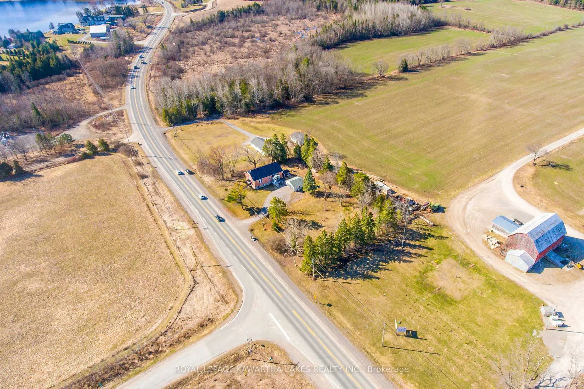 Photo 35 of 5393 35 Highway, Kawartha Lakes, Fenelon — HOMEH