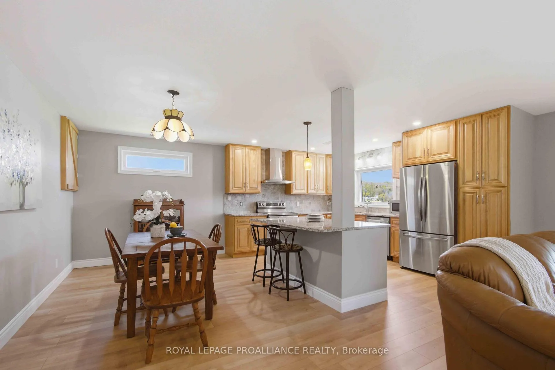 Photo 8 of 89 Prior Lane, Quinte West, Sidney Ward — HOMEH