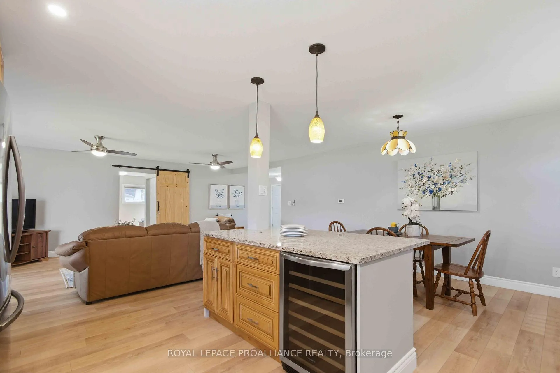 Photo 12 of 89 Prior Lane, Quinte West, Sidney Ward — HOMEH