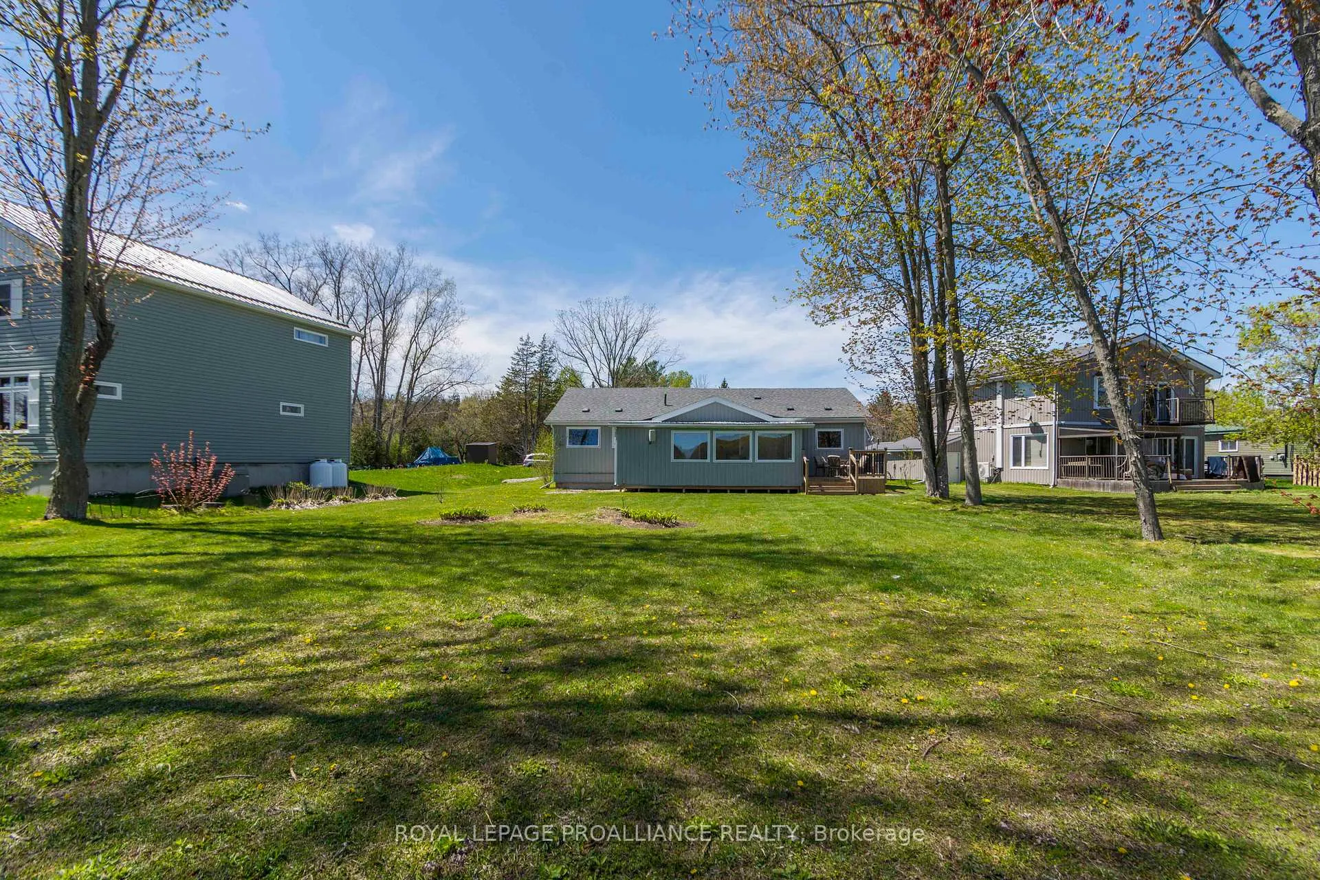 Photo 2 of 89 Prior Lane, Quinte West, Sidney Ward — HOMEH