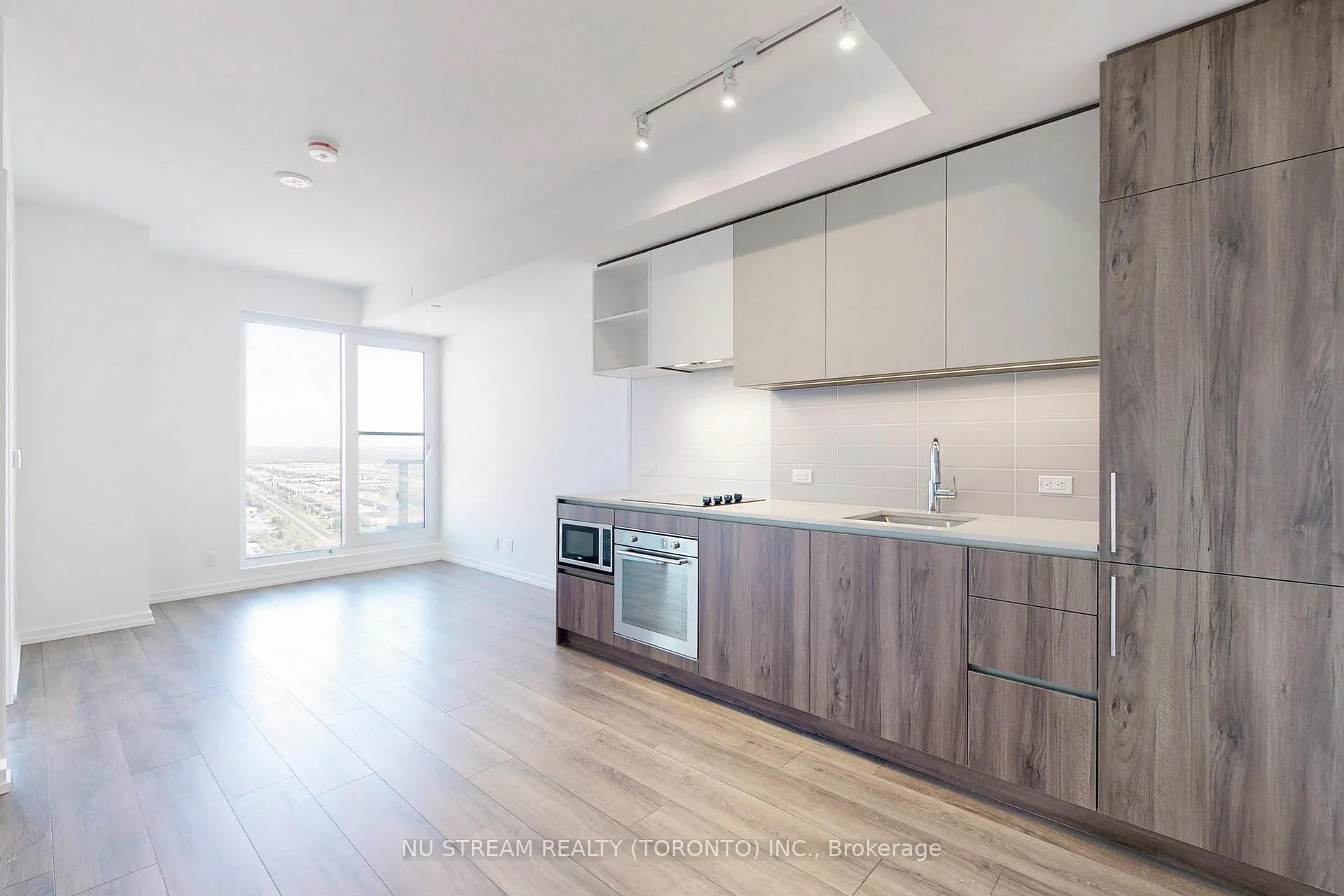 Photo 7 of Unit 3515, 1000 Portage Parkway, Vaughan, Vaughan Corporate Centre — HOMEH