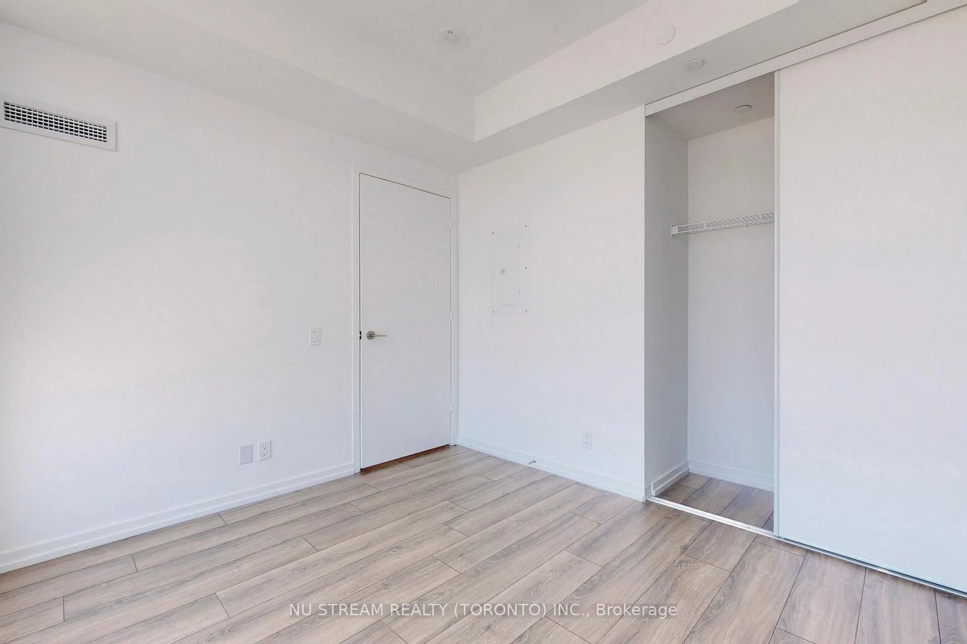 Photo 11 of Unit 3515, 1000 Portage Parkway, Vaughan, Vaughan Corporate Centre — HOMEH