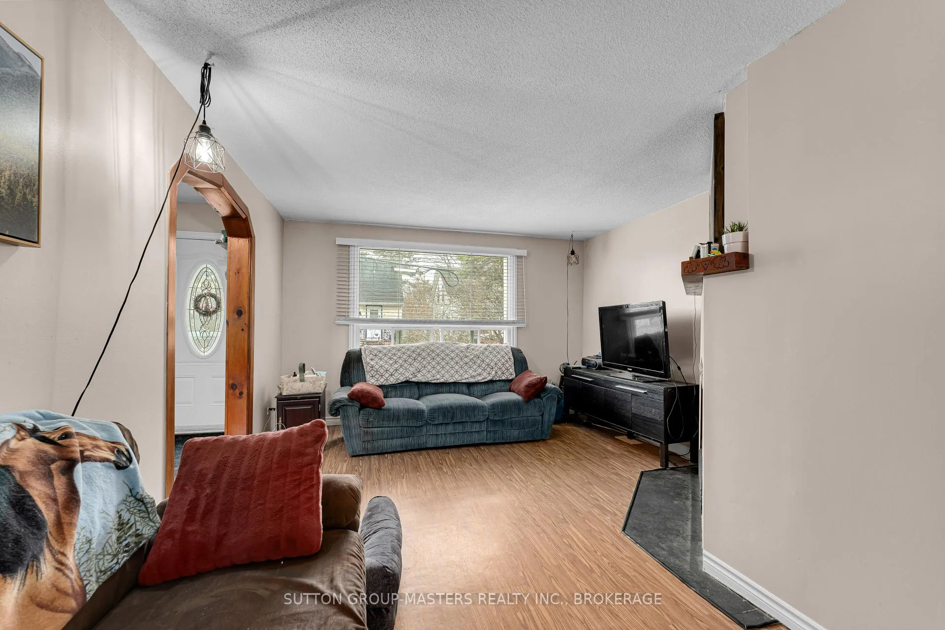 Photo 10 of 17 N Bartlett Street, Kingston, East of Sir John A. Blvd — HOMEH