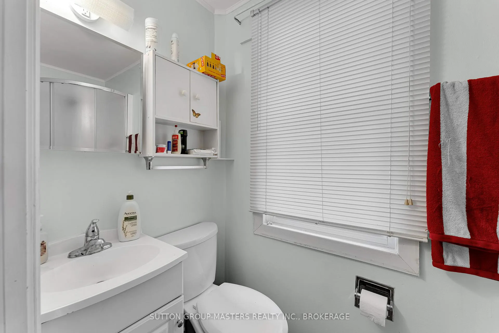 Photo 11 of 17 N Bartlett Street, Kingston, East of Sir John A. Blvd — HOMEH