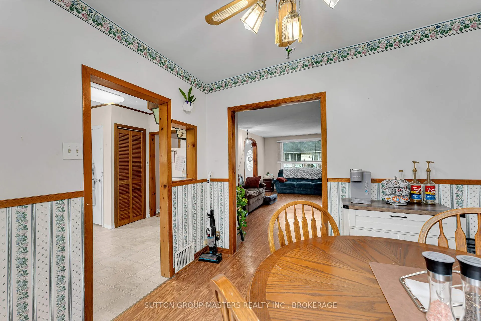 Photo 14 of 17 N Bartlett Street, Kingston, East of Sir John A. Blvd — HOMEH