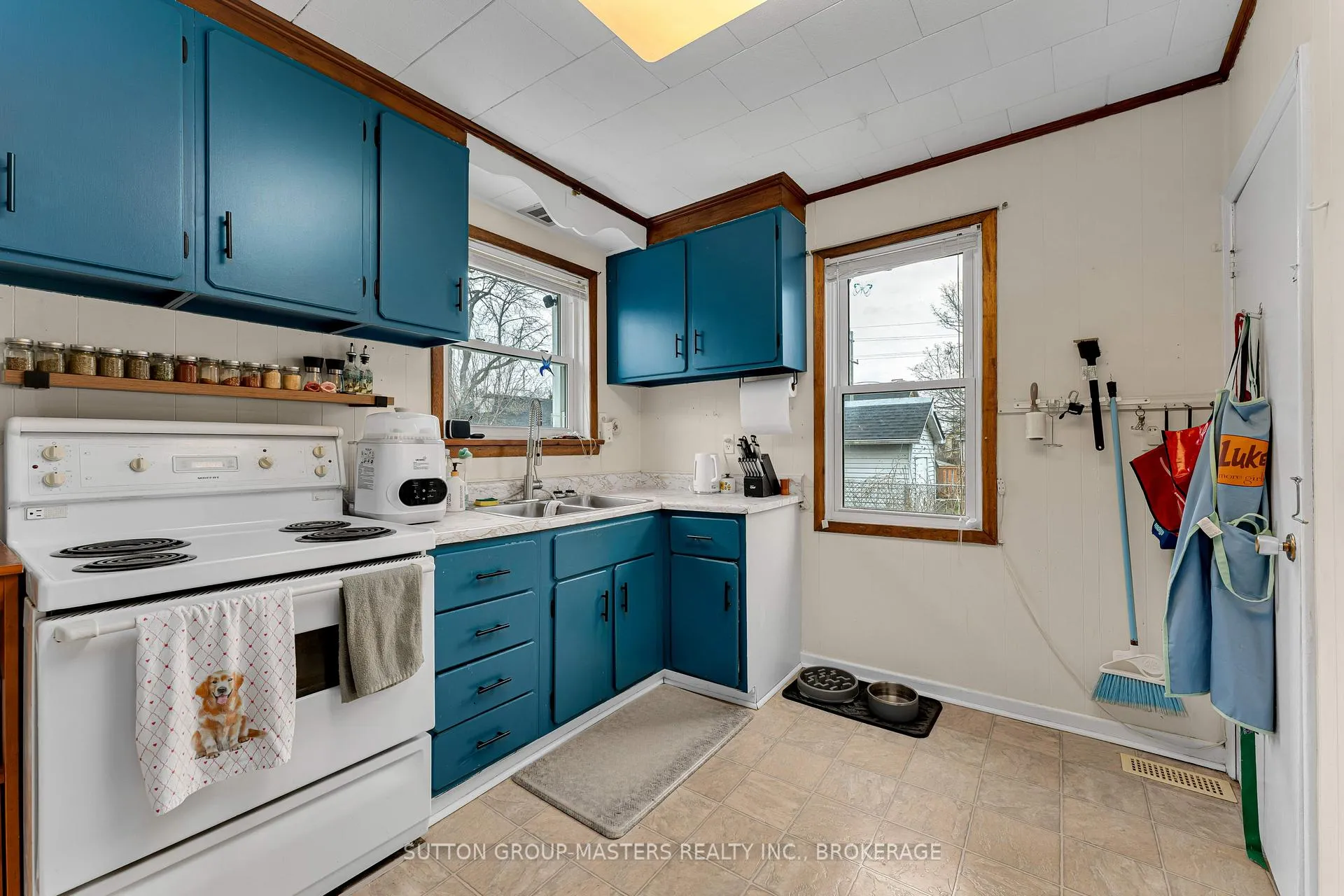 Photo 15 of 17 N Bartlett Street, Kingston, East of Sir John A. Blvd — HOMEH