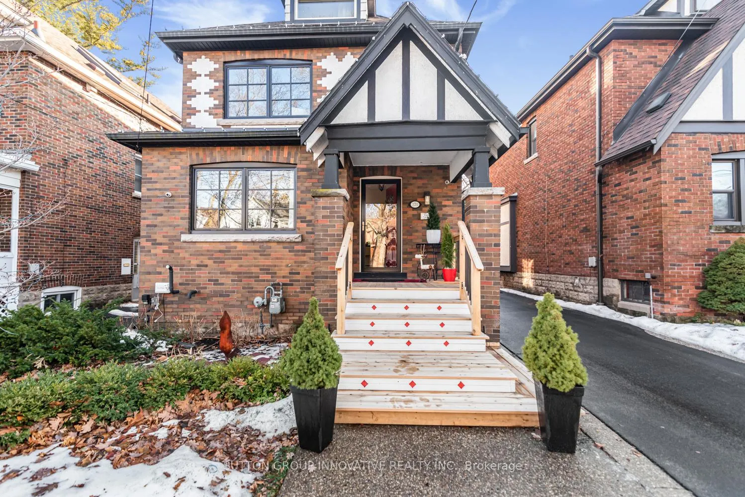 Photo 6 of 170 Haddon Avenue N, Hamilton, Westdale — HOMEH