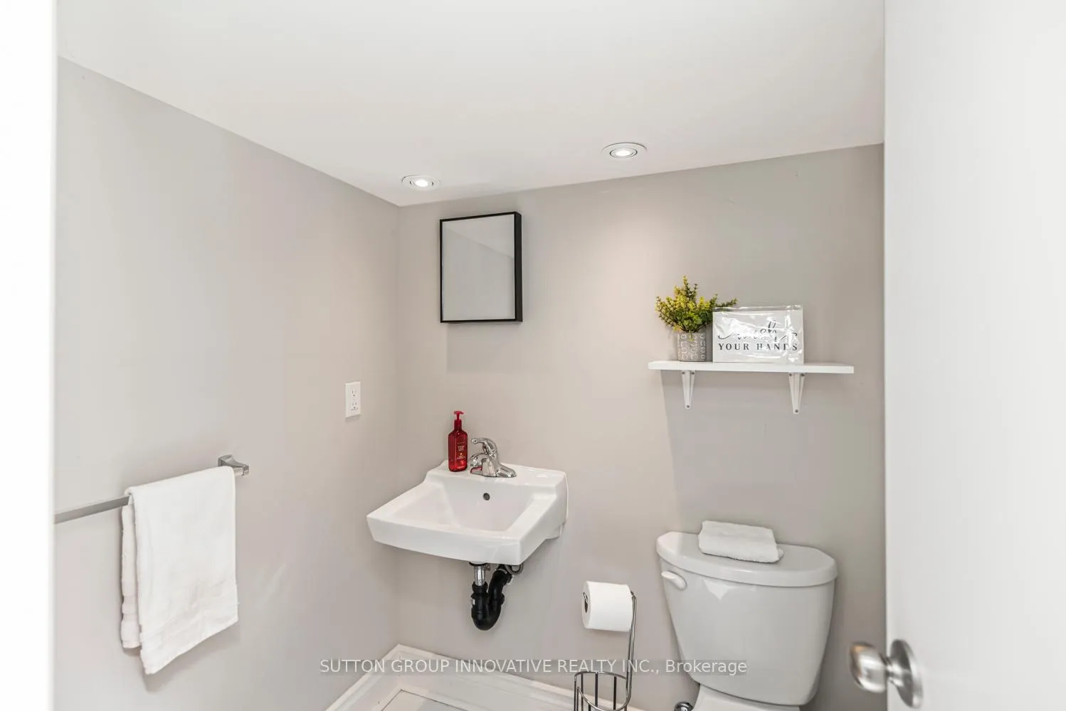 Photo 40 of 170 Haddon Avenue N, Hamilton, Westdale — HOMEH