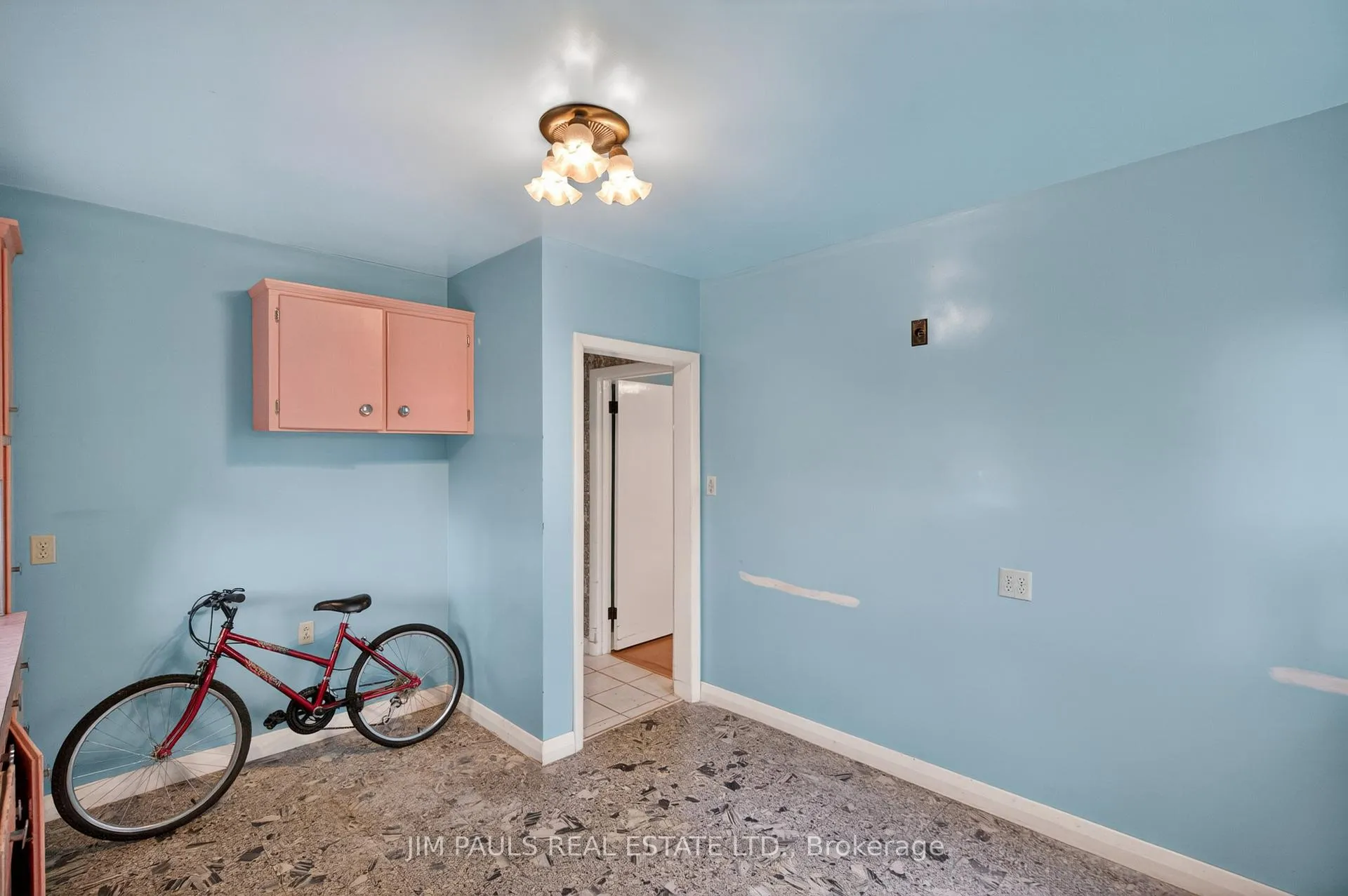 Photo 17 of 39 West 21st Street, Hamilton, Westcliffe — HOMEH