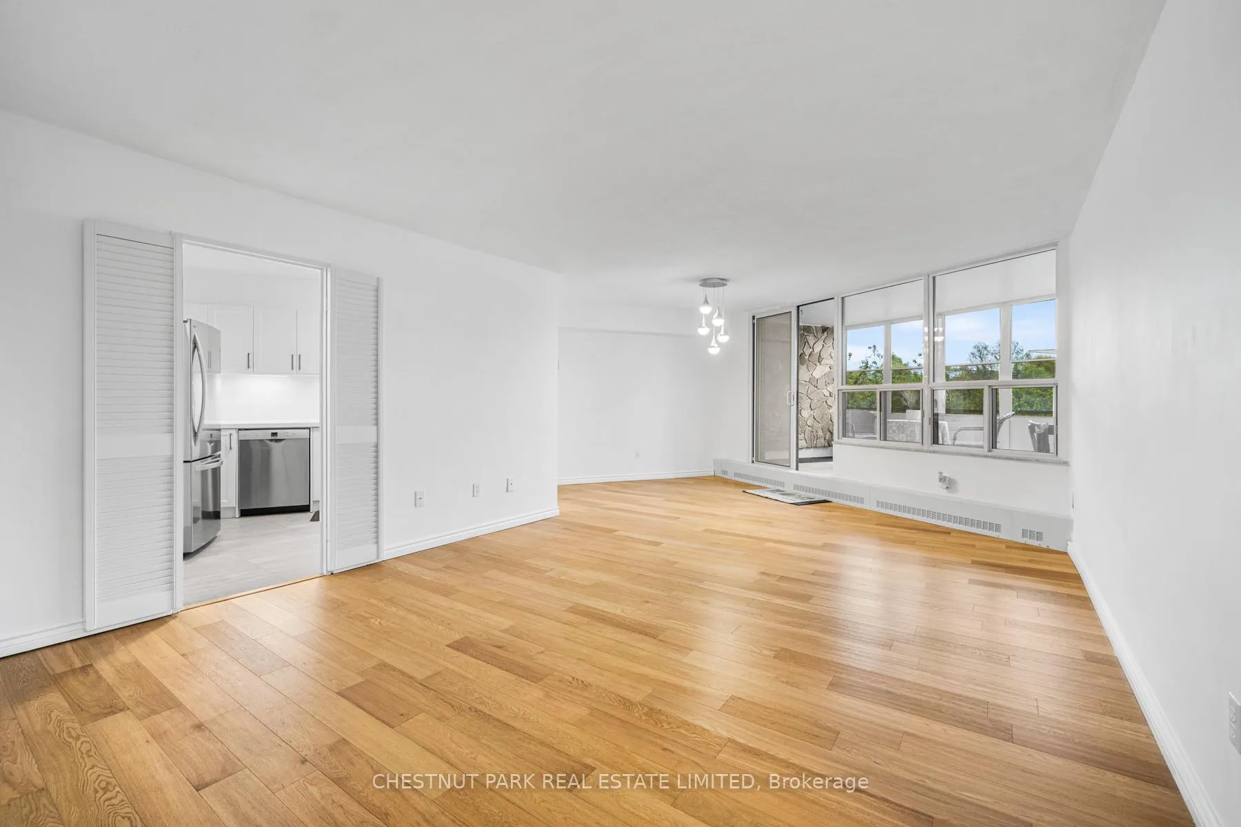 Photo 2 of Unit 206, 60 Pavane Linkway, Toronto, Flemingdon Park — HOMEH