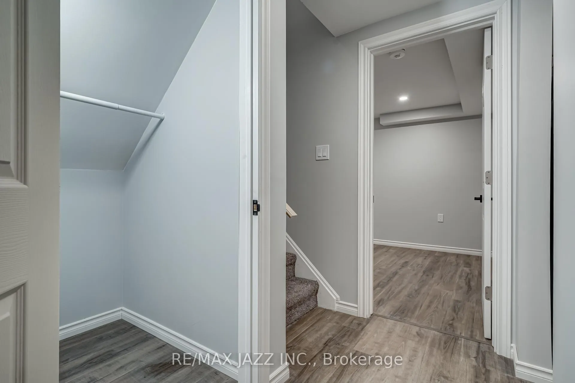 Photo 5 of Unit A, 1189 Cartier Boulevard, Peterborough, Northcrest Ward 5 — HOMEH
