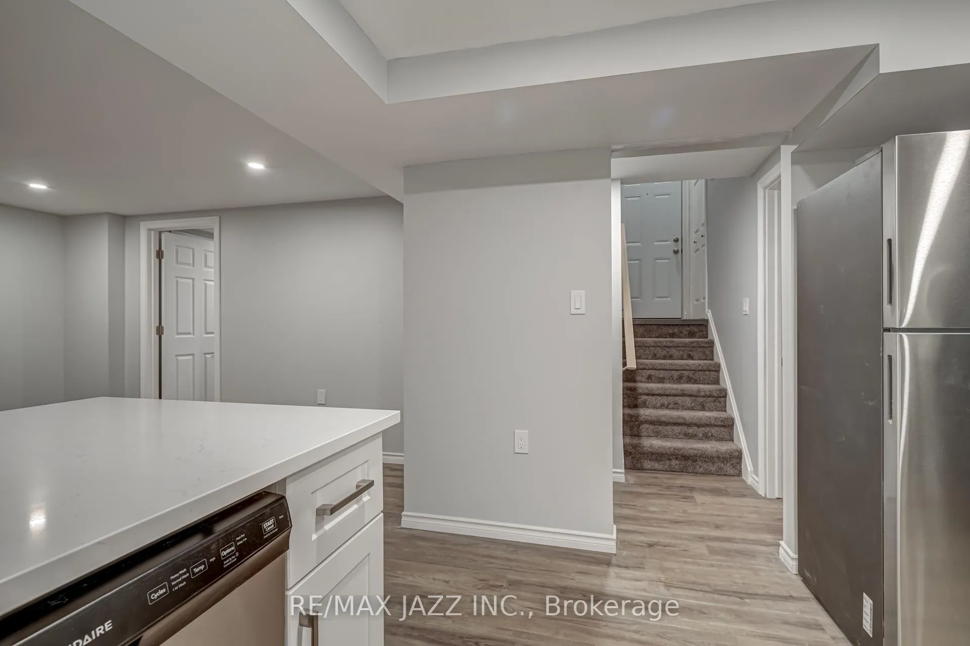 Photo 12 of Unit A, 1189 Cartier Boulevard, Peterborough, Northcrest Ward 5 — HOMEH