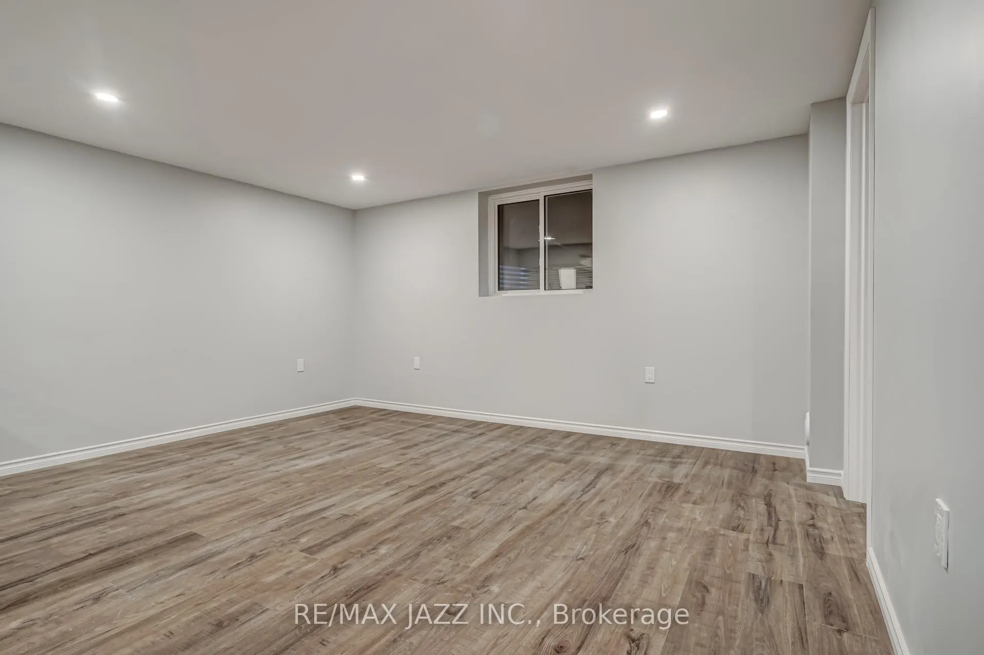 Photo 14 of Unit A, 1189 Cartier Boulevard, Peterborough, Northcrest Ward 5 — HOMEH