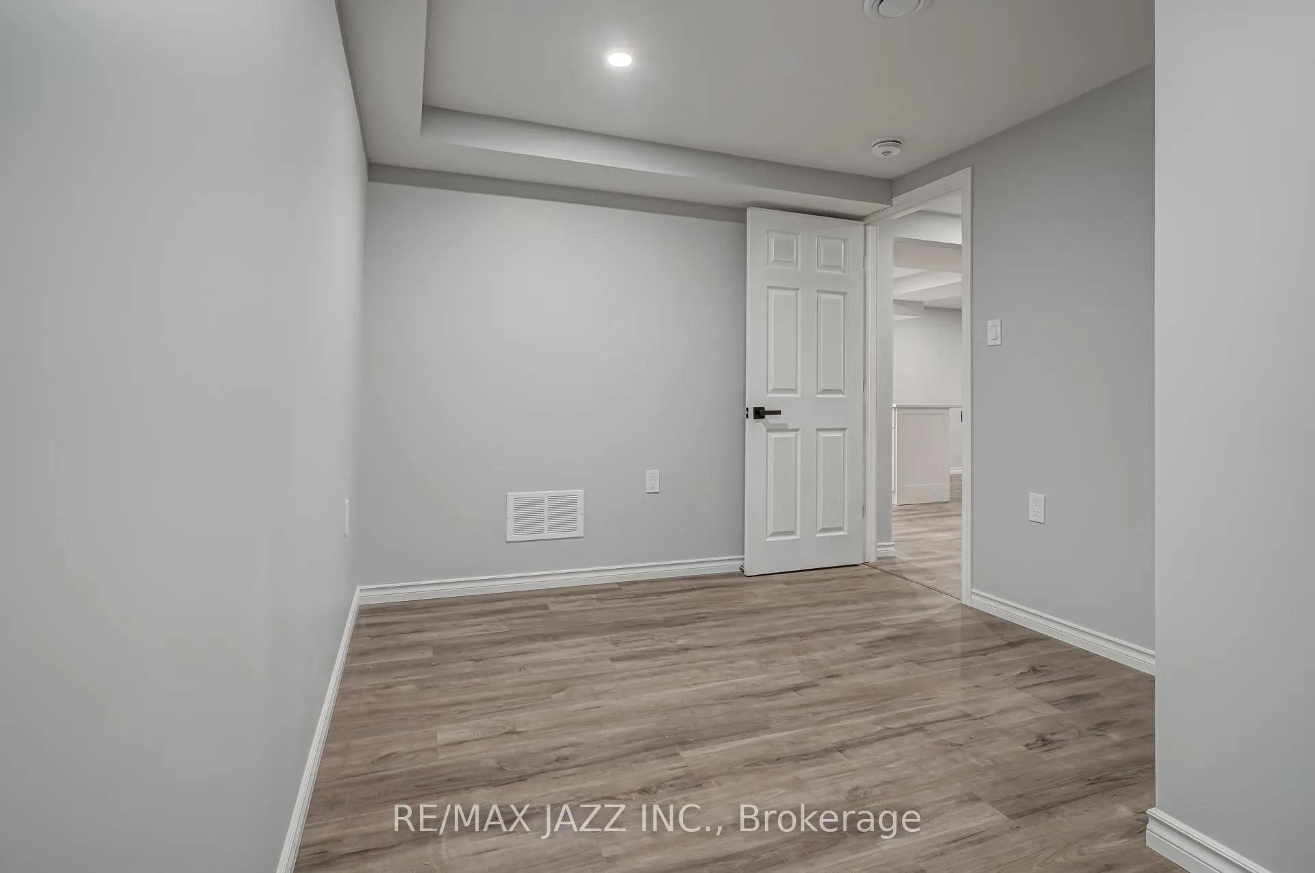 Photo 22 of Unit A, 1189 Cartier Boulevard, Peterborough, Northcrest Ward 5 — HOMEH