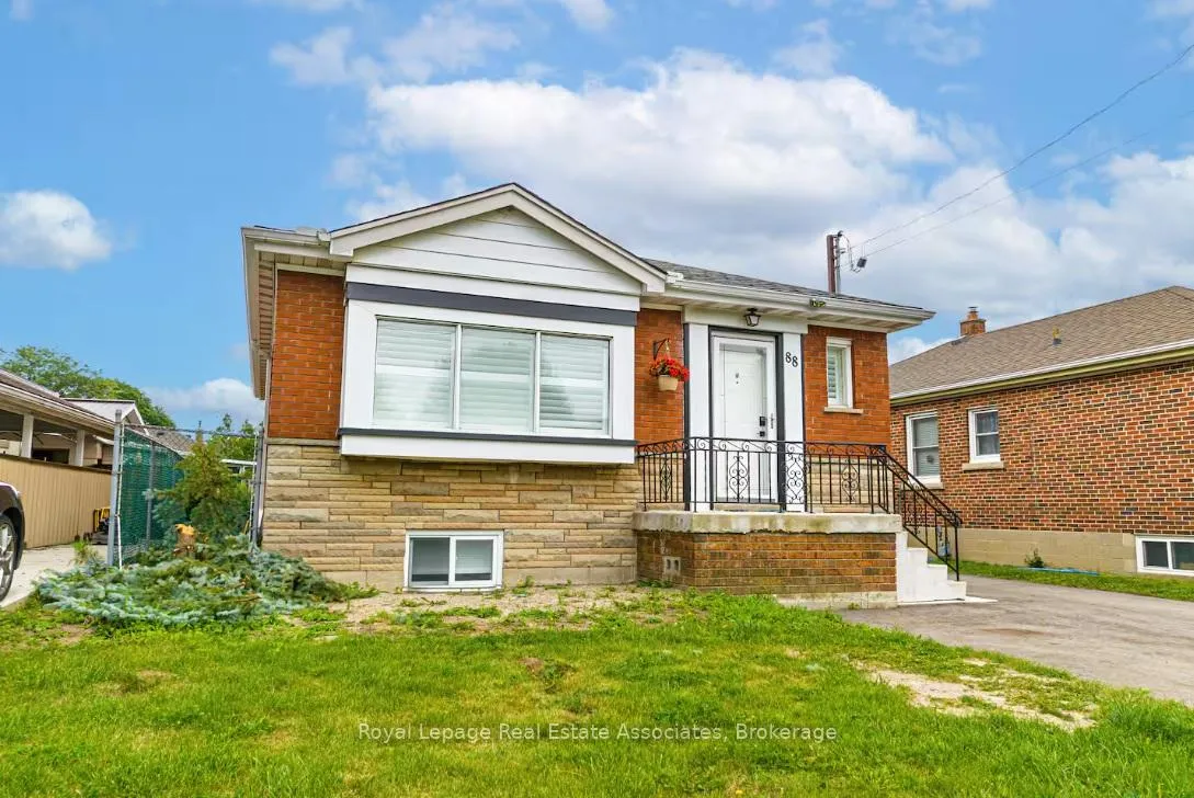 Photo 1 of Unit Unit A, 88 South Bend Road, Hamilton, Balfour — HOMEH
