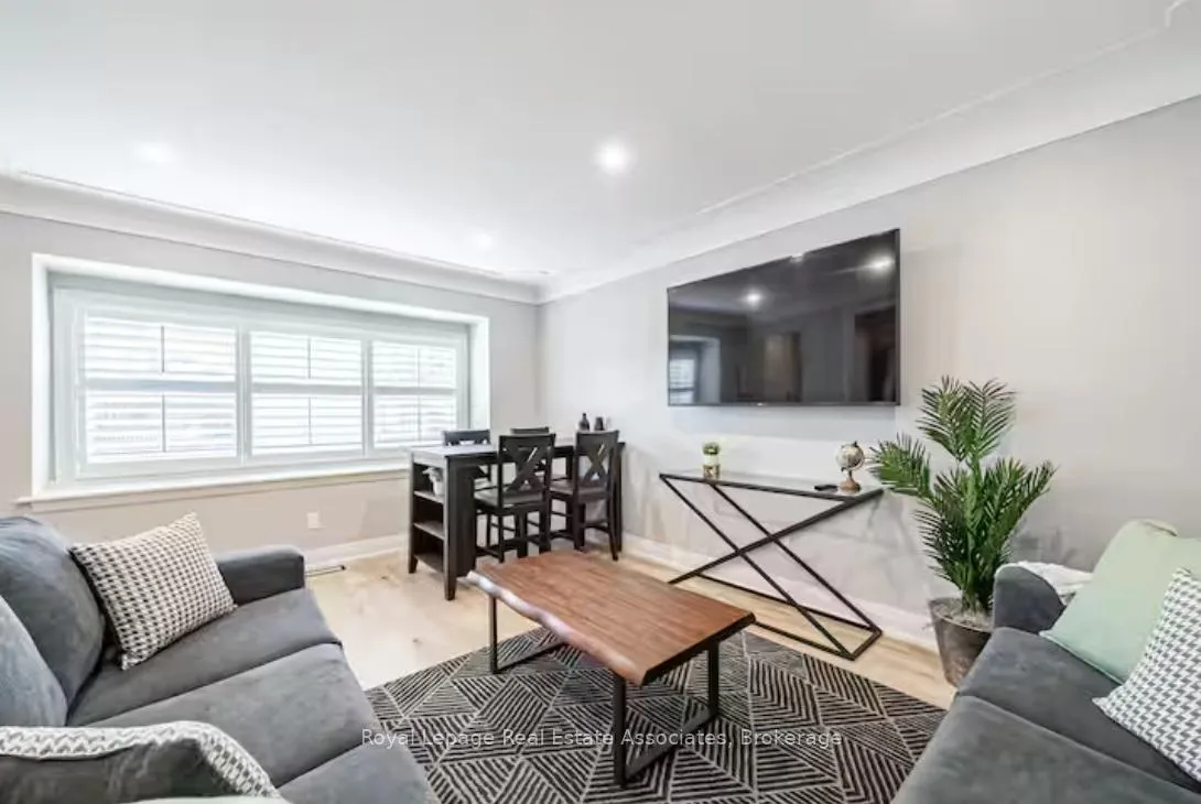 Photo 3 of Unit Unit A, 88 South Bend Road, Hamilton, Balfour — HOMEH
