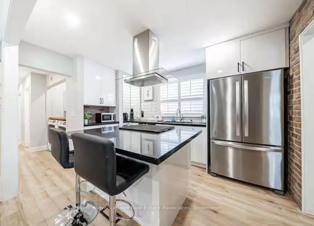 Photo 7 of Unit Unit A, 88 South Bend Road, Hamilton, Balfour — HOMEH