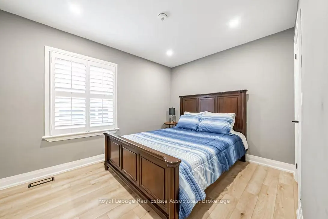 Photo 11 of Unit Unit A, 88 South Bend Road, Hamilton, Balfour — HOMEH