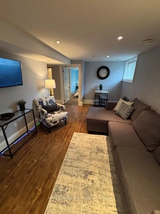 Photo 6 of Unit B, 600 Brant Street, Burlington, Brant — HOMEH
