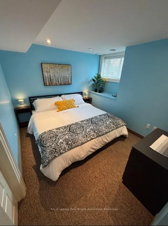 Photo 9 of Unit B, 600 Brant Street, Burlington, Brant — HOMEH