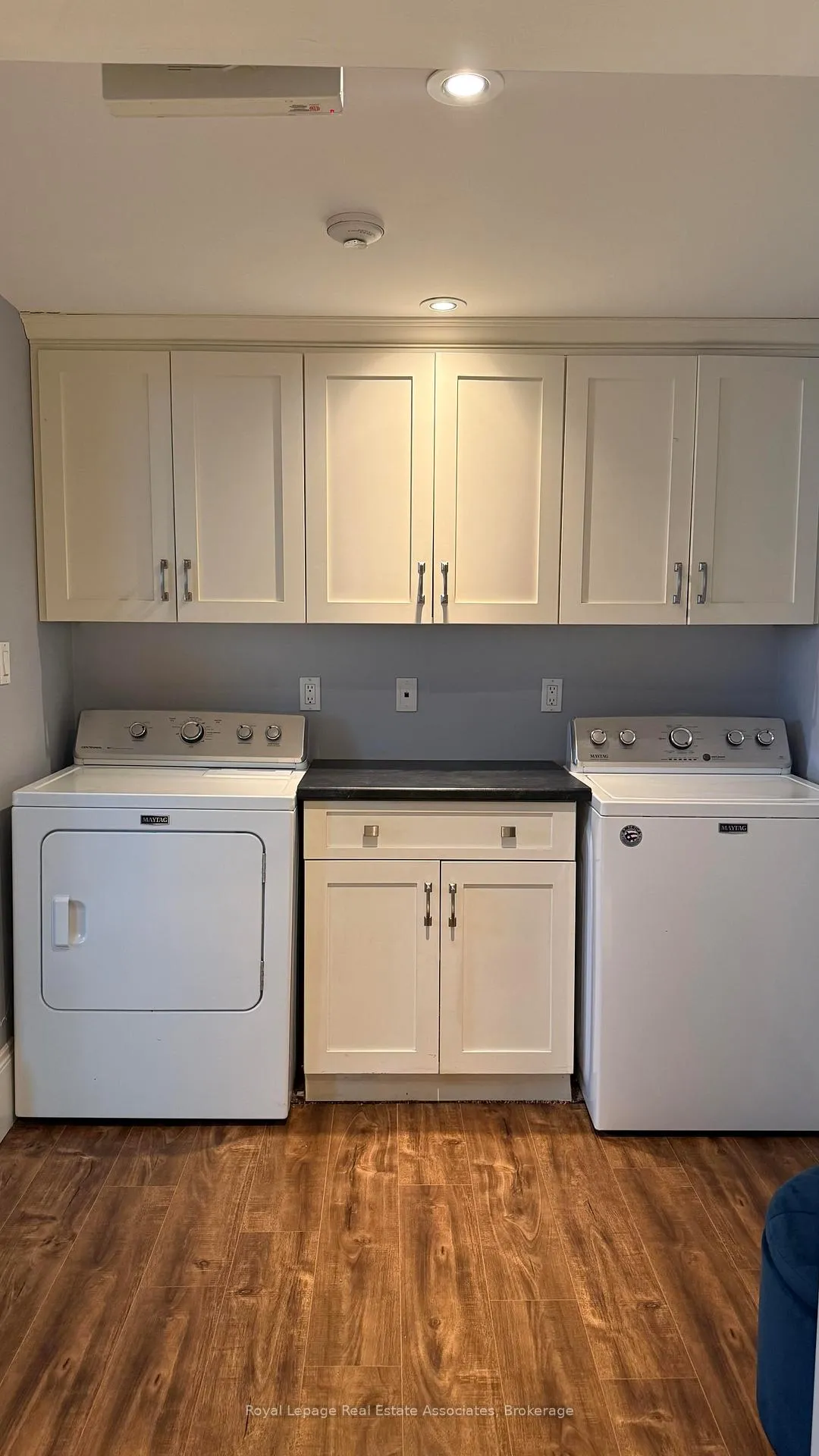 Photo 17 of Unit B, 600 Brant Street, Burlington, Brant — HOMEH