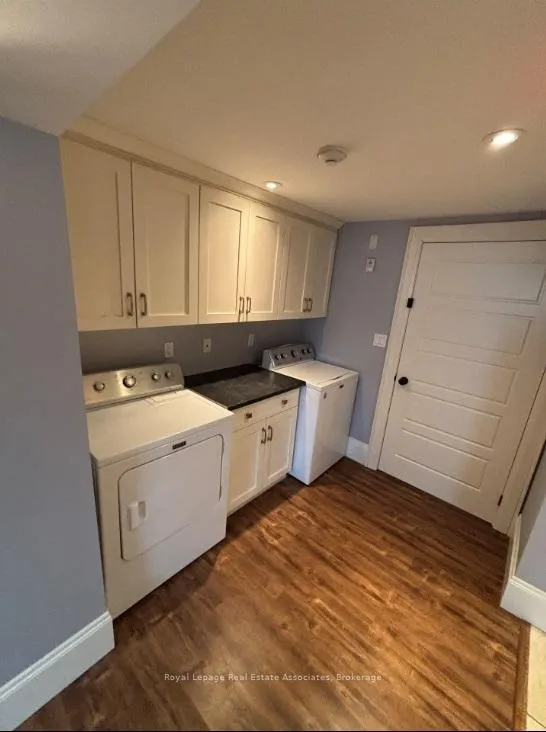 Photo 18 of Unit B, 600 Brant Street, Burlington, Brant — HOMEH
