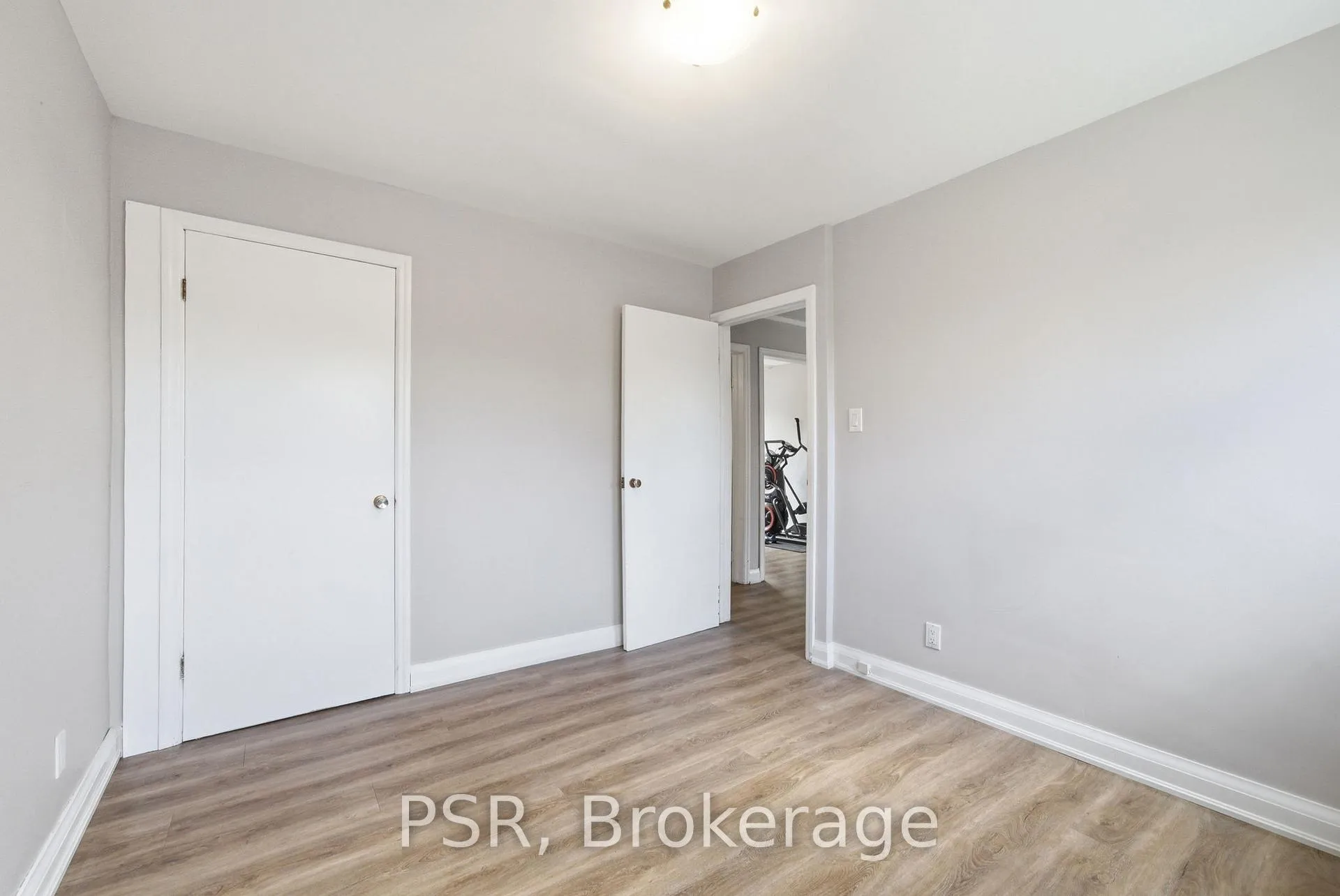 Photo 15 of 42 Jane Street, Clarington, Bowmanville — HOMEH