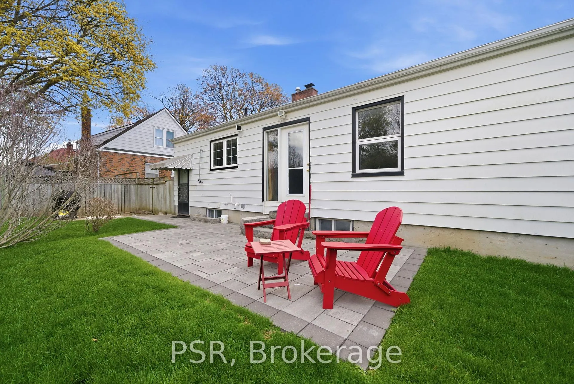 Photo 19 of 42 Jane Street, Clarington, Bowmanville — HOMEH