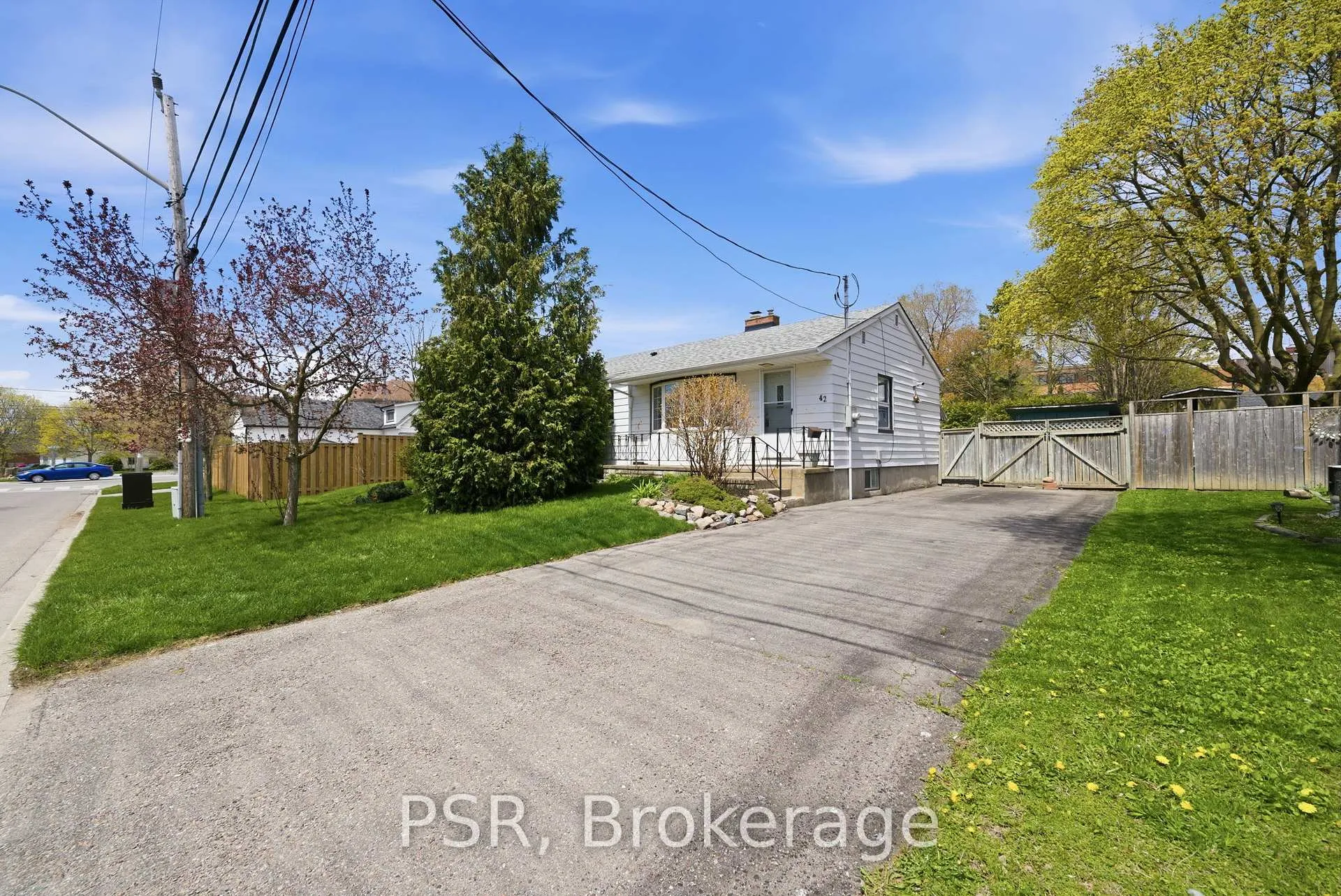 Photo 32 of 42 Jane Street, Clarington, Bowmanville — HOMEH