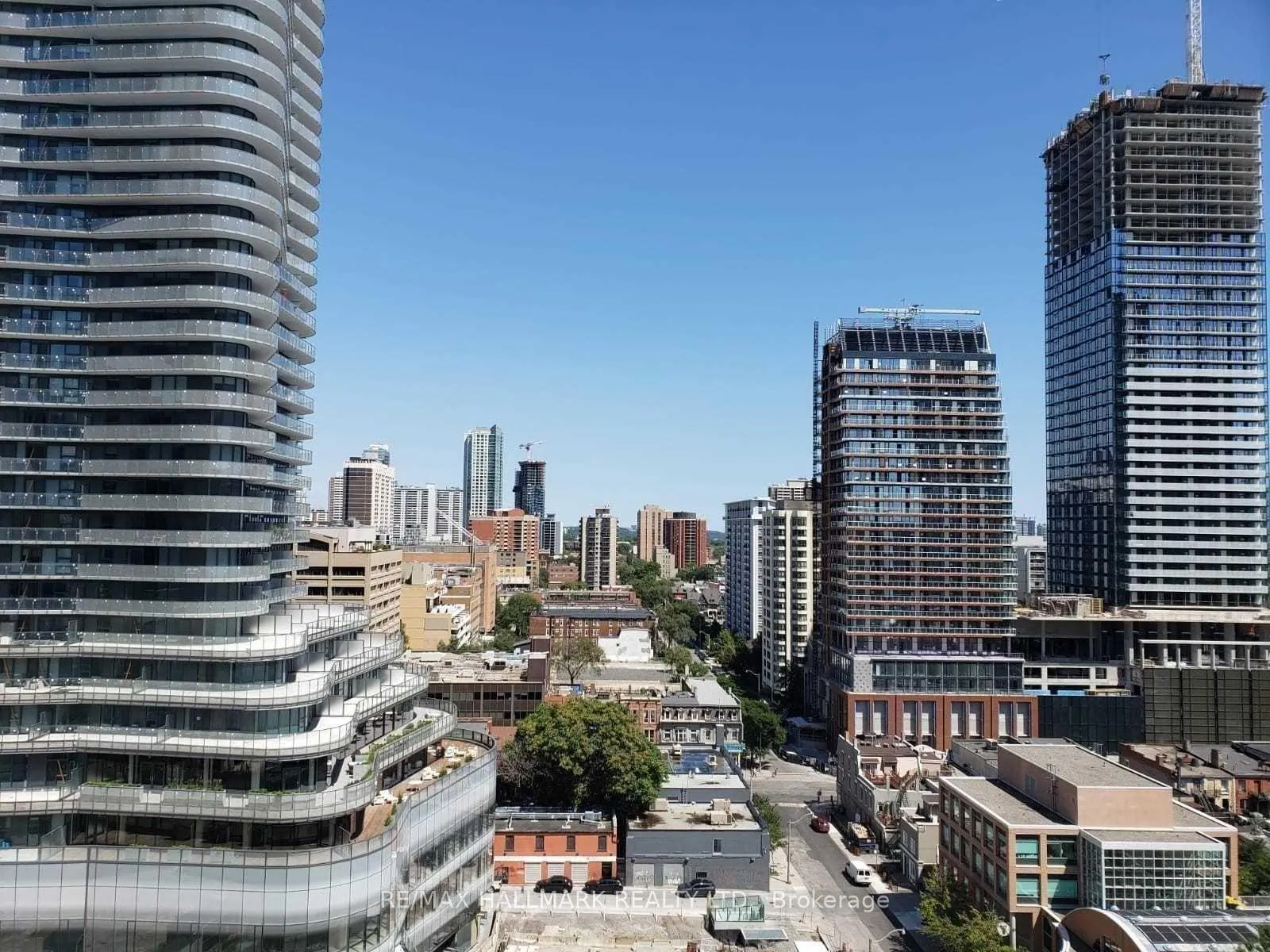 Photo 2 of Unit 1608, 909 Bay Street, Toronto, Bay Street Corridor — HOMEH