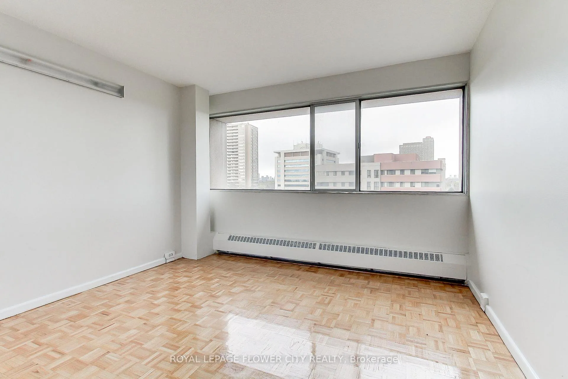 Photo 24 of Unit 909, 10 Sunny Glen Way, Toronto, Flemingdon Park — HOMEH