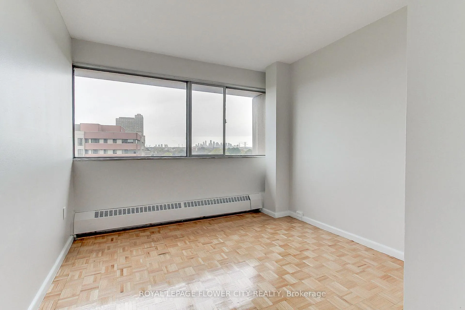 Photo 29 of Unit 909, 10 Sunny Glen Way, Toronto, Flemingdon Park — HOMEH